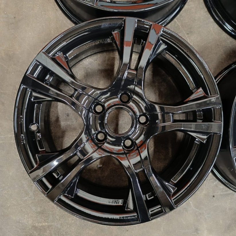 Alu kola Platin na Ford Focus , 5x108 , ET50, 16"
