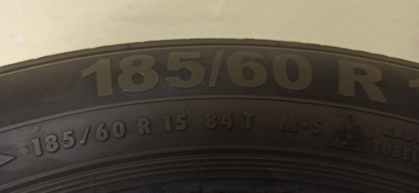 Semperit Speed-Grip 5 185/60 R15 84T 5,5 - 7,5 mm (Bazarové)