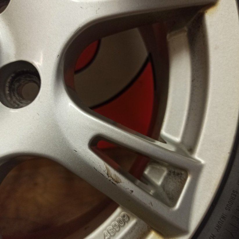 ALU kola Seat Leon 5x112, zimní pneu 195/65 R15