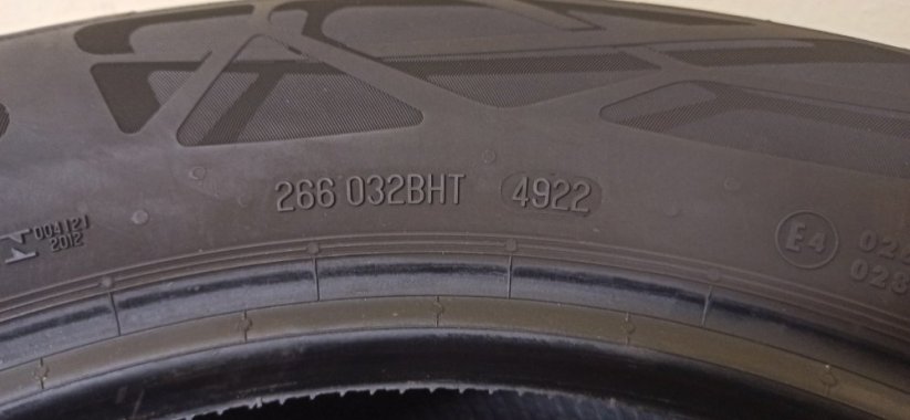 Continental 215/60 R17 96H 3,5-4mm (Použité)