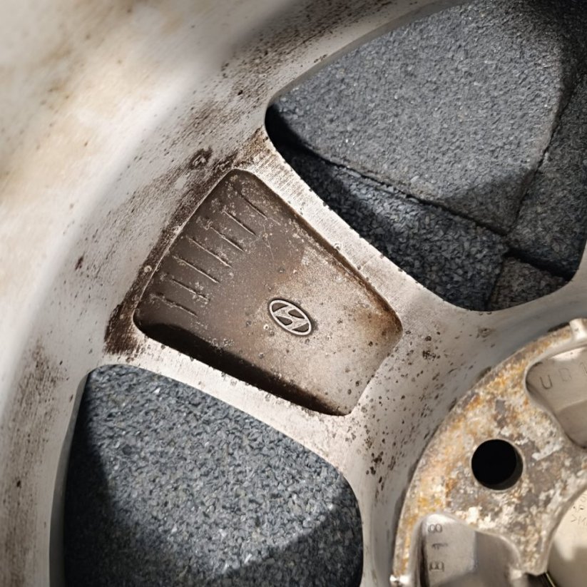 ALU kola Hyundai Tucson, letní pneu 215/65 R16
