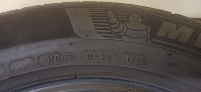 Michelin Primacy 4 205/60 R16 92H 4,5 - 5 mm (Použité)