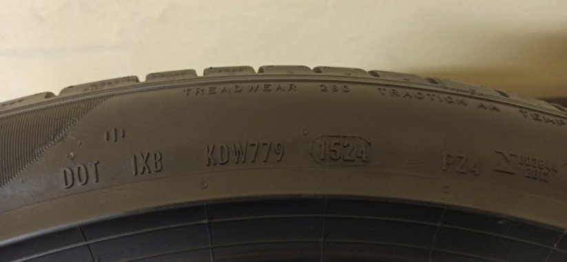 Pirelli P Zero 245/45 R20 103V 6 mm (Použité)