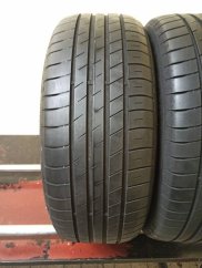 Goodyear 205/55 R17 91W 1x5-5,5mm; 1x4,5-5mm (Použité)