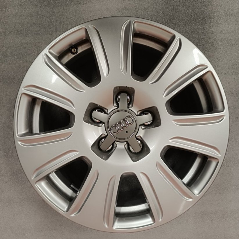Originální alu kola na Audi Q3, 6,5Jx16 , ET33