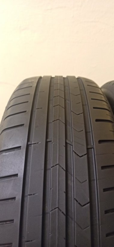 Vredestein Ultrac 205/65 R17 100Y 4,5-5mm (Bazarové)