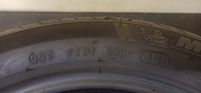 Dvojrozměr Michelin Primacy 205/45 R16+ 185/50 R16 (Bazarové)