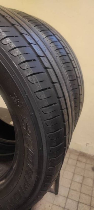 Letní pneu Pirelli 235/55/17 5+mm (Použité)