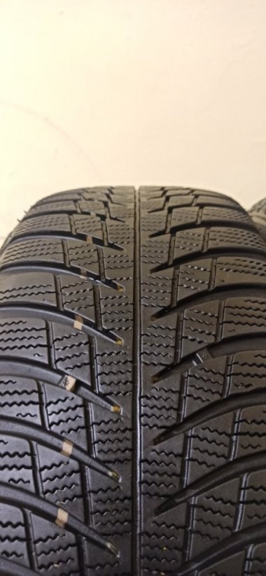 Bridgestone Blizzak LM001 185/60 R14 82T 5,5 mm (Použité)