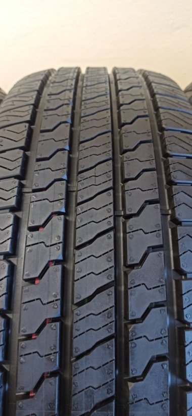 Goodyear 255/65 R18 111H 8mm (Bazarové)