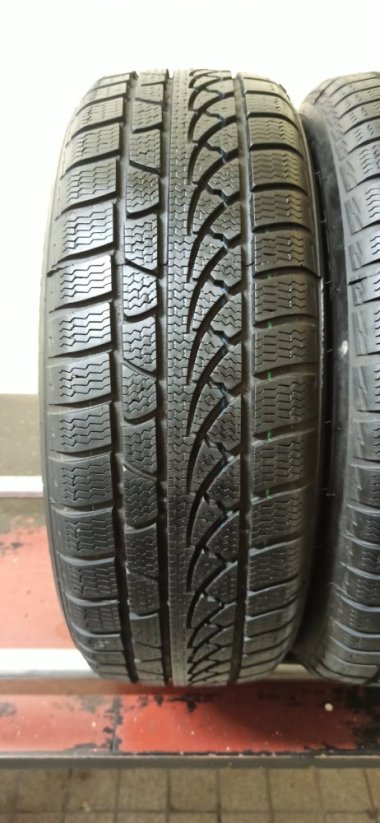Starmaxx 185/60 R15 84H 7mm (Bazarové)