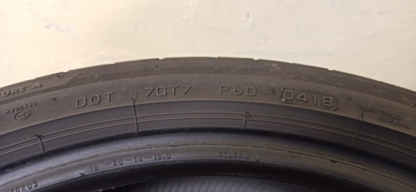 Bridgestone Potenza 225/40 R18 + 245/35 R18 (Použité)