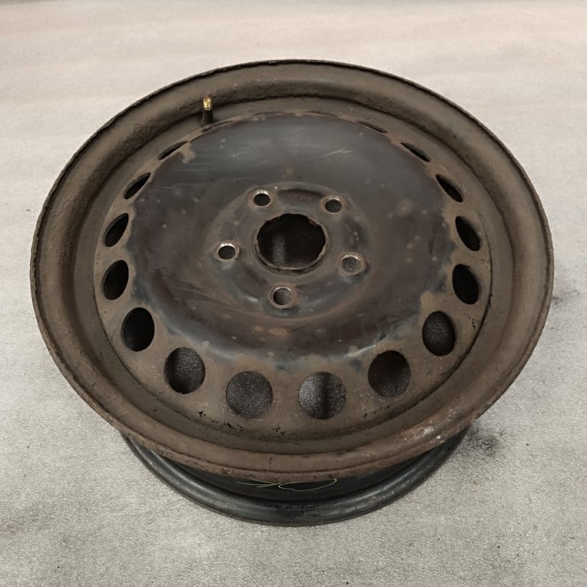 Ocelový disk VW, Škoda 6Jx15'', 5x112, ET47 1kus (Bazarové)