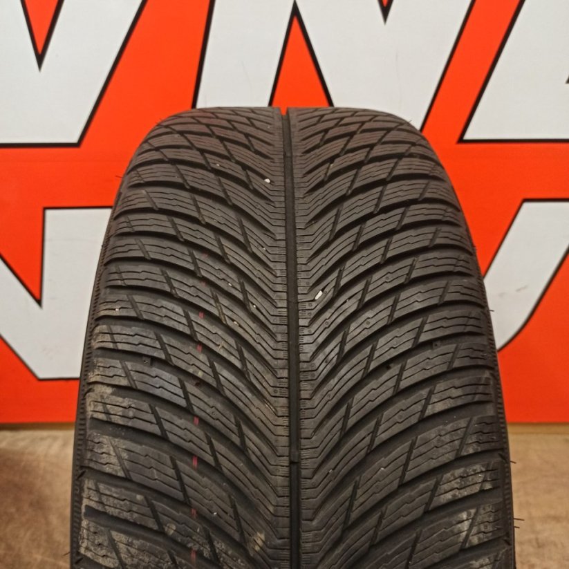 Originál alu kola BMW M5 VI (F90) zimní pneu R19