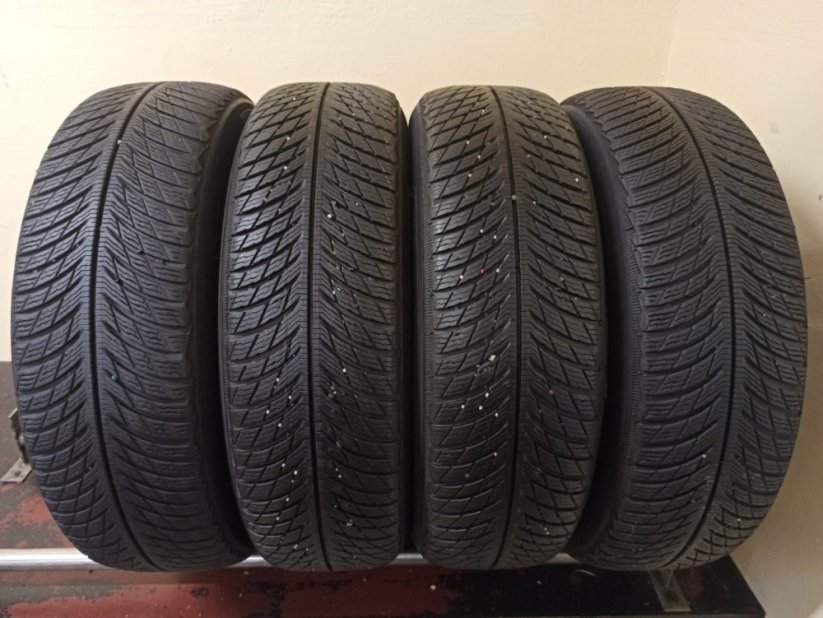 Michelin Pilot Alpin 5 215/65 R17 99H 4,5 - 6,5 mm (Použité)