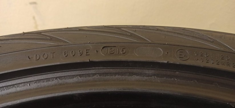 Nokian WR SUV 3 315/35 R20 110V 5 - 6 mm (Použité)