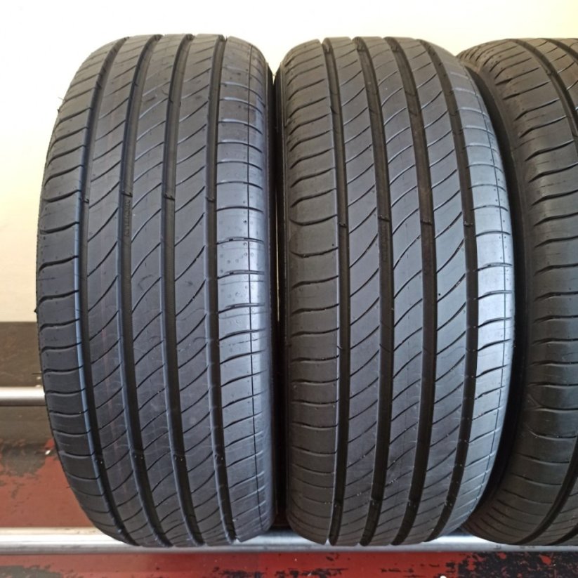 Michelin 195/55 R16 87H 6-6,5mm (Bazarové)