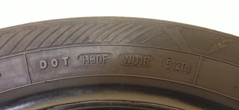 Goodyear Efficient Grip 205/55 R16 91V 4,5 - 5 mm (Bazarové)