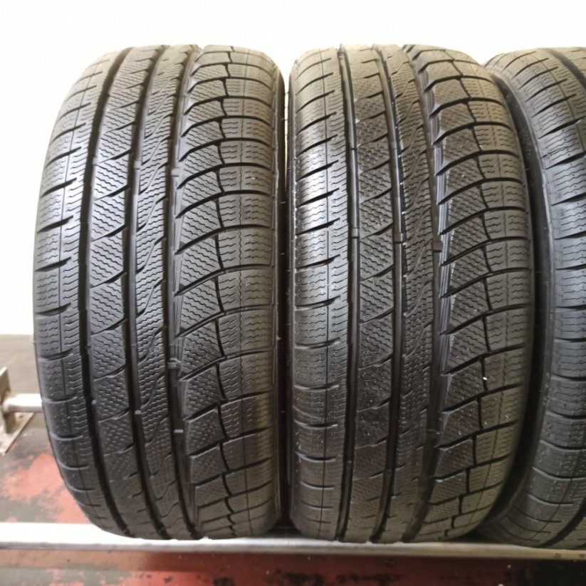 Davanti Wintoura + XL 225/45 R17 94V 8,5 mm (Použité)