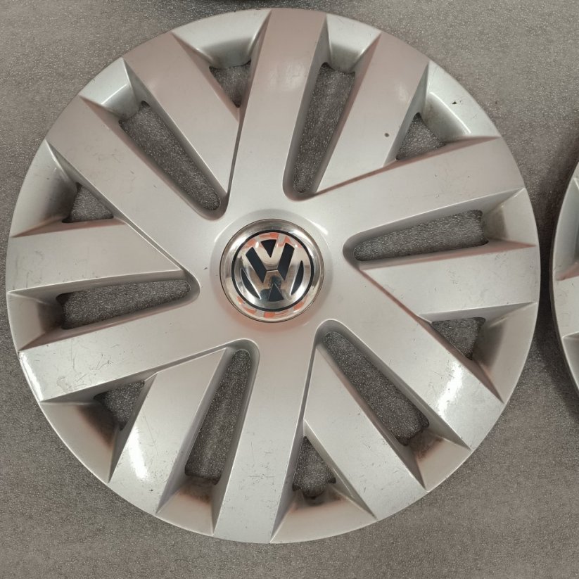 Poklice Volkswagen Polo 15" (bazárove)