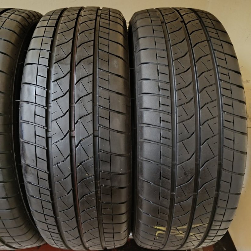 Bridgestone Duravis 215/65 R16C 106/104T 5 - 6,5mm (Použité)