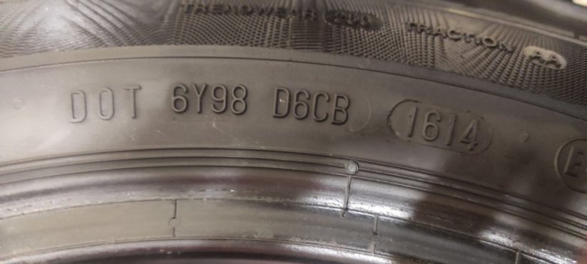 Letní pneu Continental 185/55/16 5-6mm (Bazarové)