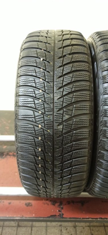 Bridgestone Blizzak LM001 185/60 R14 82T 5,5 mm (Použité)