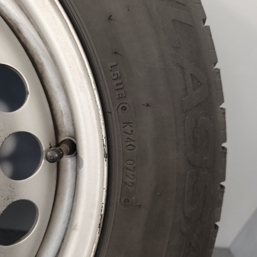 Kompletní kola VW Transporter/Multivan 215/65R16C