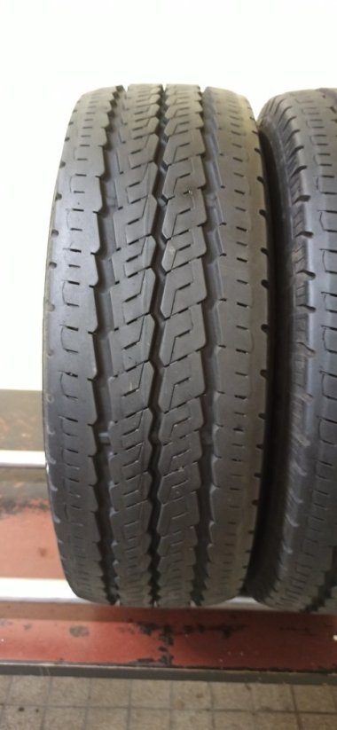 Continental Vanco Camper 215/70 R15CP 109R 7-8 mm (Použité)