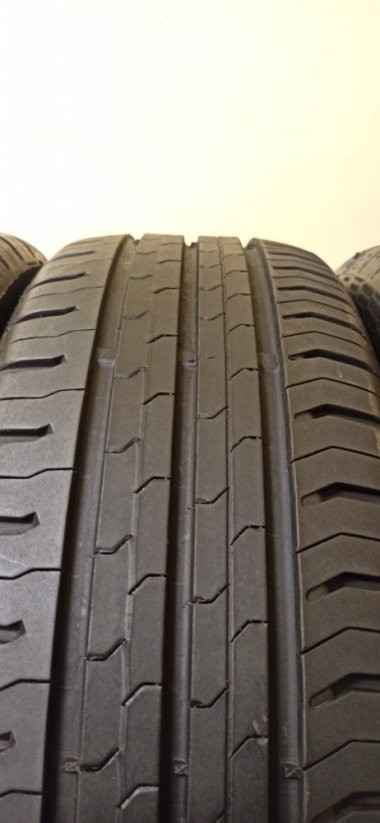 Continental 185/55 R15 82H 6,5mm (Použité)