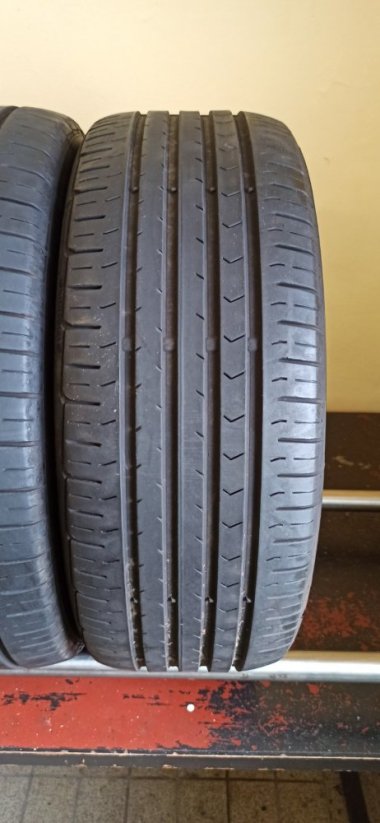 Continental Conti Premium Contact 195/55 R15 85H 4,5 - 5 mm (Použité)