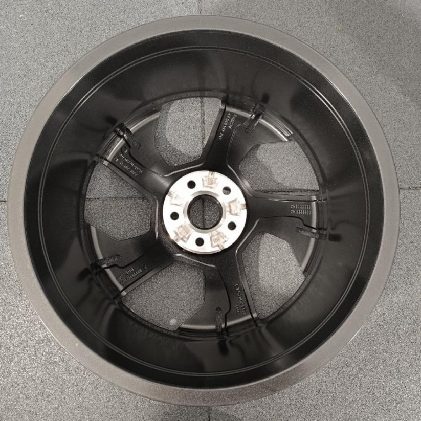 Originální alu kola Audi e-tron 9Jx20'' , ET38