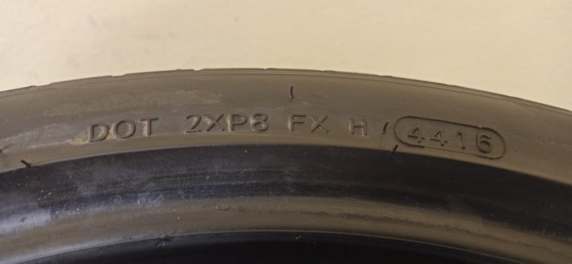 Hankook Winter icept evo 2 255/35 R19 96V 5,5 mm (Bazarové)