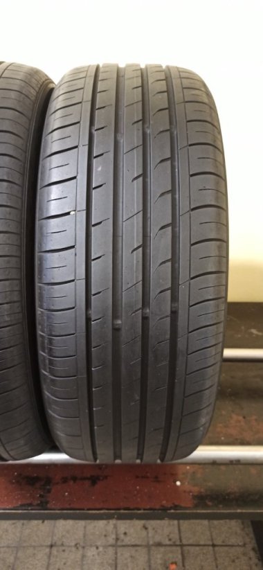 Nexen N Fera SU1 215/55 R17 94V 5,5 mm (Bazarové)