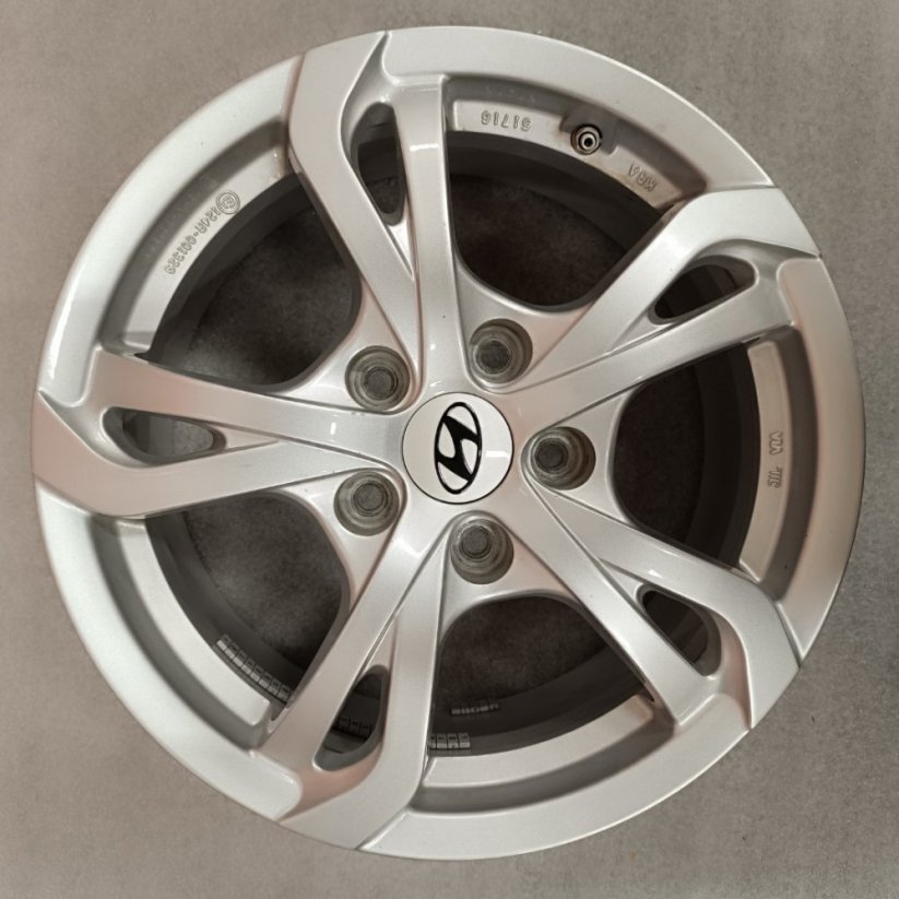 Originální alu kola na Hyundai 6,5Jx16'' , ET45
