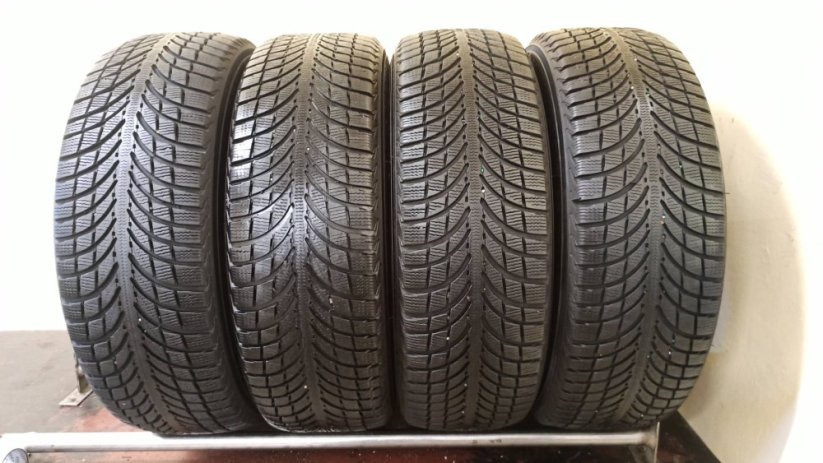 Michelin Latitude Alpin 235/65 R17 108H 5 - 7 mm (Bazarové)