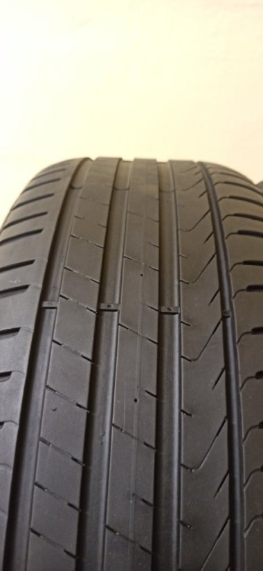 Pirelli Cinturato P7 225/55 R17 97Y 4,5-5,5mm (Použité)