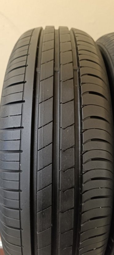 Hankook Kinergy 165/70 R14 81T 5 - 5,5 mm (Použité)