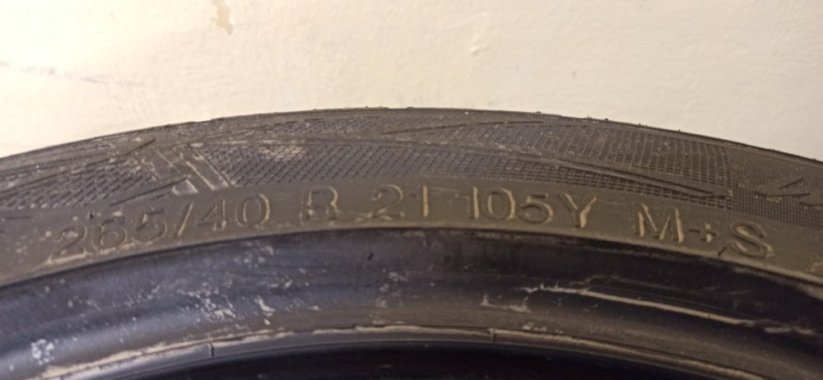 VREDESTEIN dvourozměrné 255/40R21 + 265/40R21 (Použité)