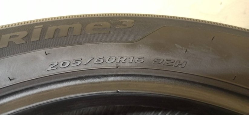 Hankook 205/60 R16 92H 6-6,5mm (Použité)