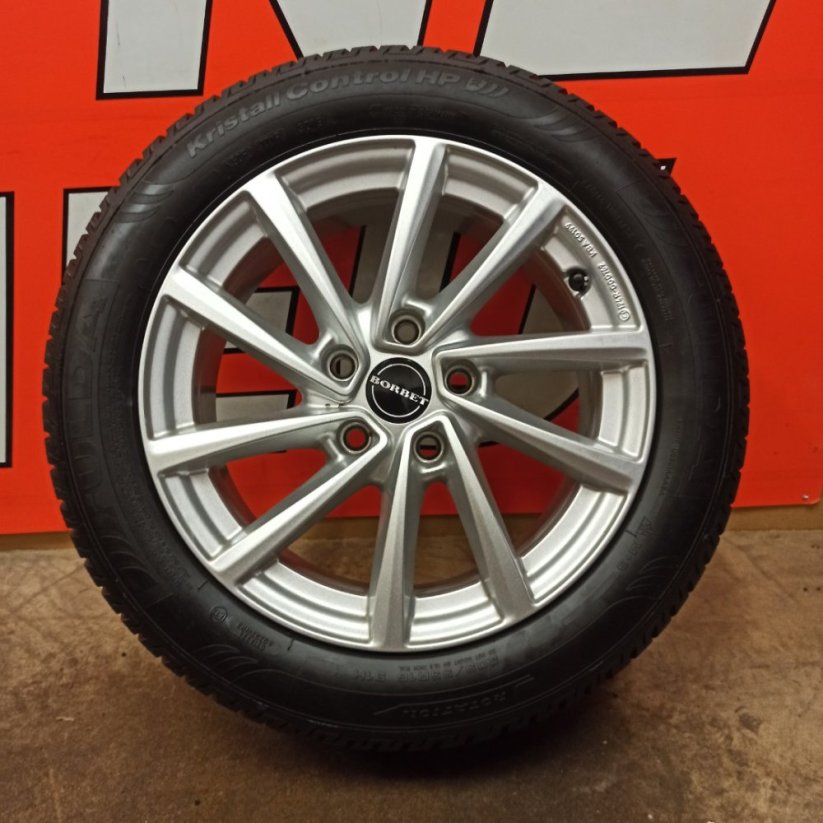 ALU kola Borbet 5x112, ET48, zimní pneu 205/55 R16