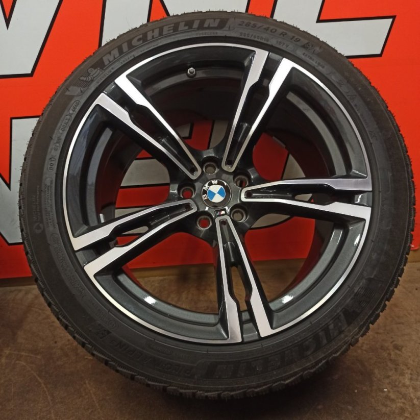 Originál alu kola BMW M5 VI (F90) zimní pneu R19